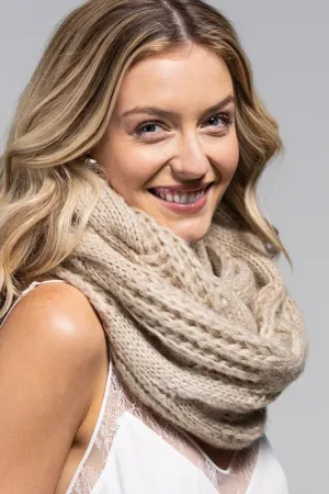 CABLE KNIT INFINITY SCARF (OATMEAL)