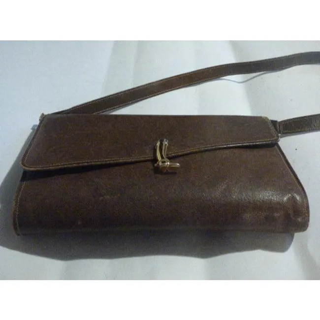 Gucci Vintage Brown Leather With Bold Gold Boot Clasp Shoulder Bag
