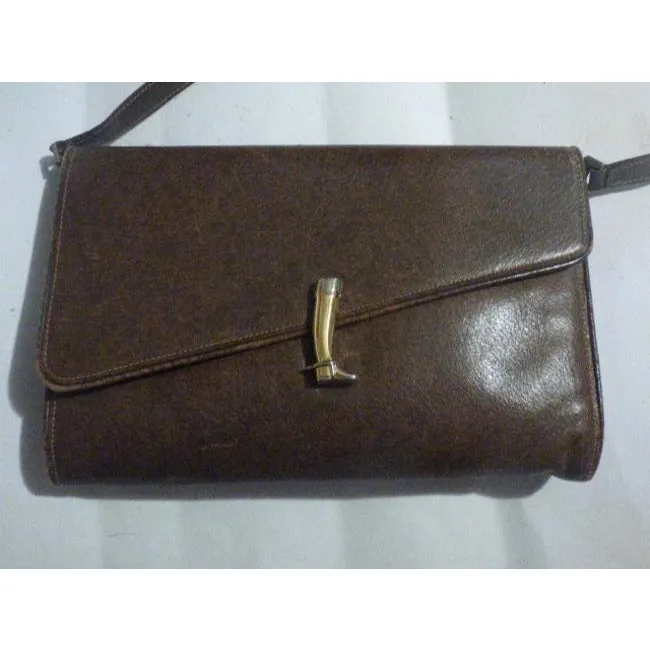 Gucci Vintage Brown Leather With Bold Gold Boot Clasp Shoulder Bag
