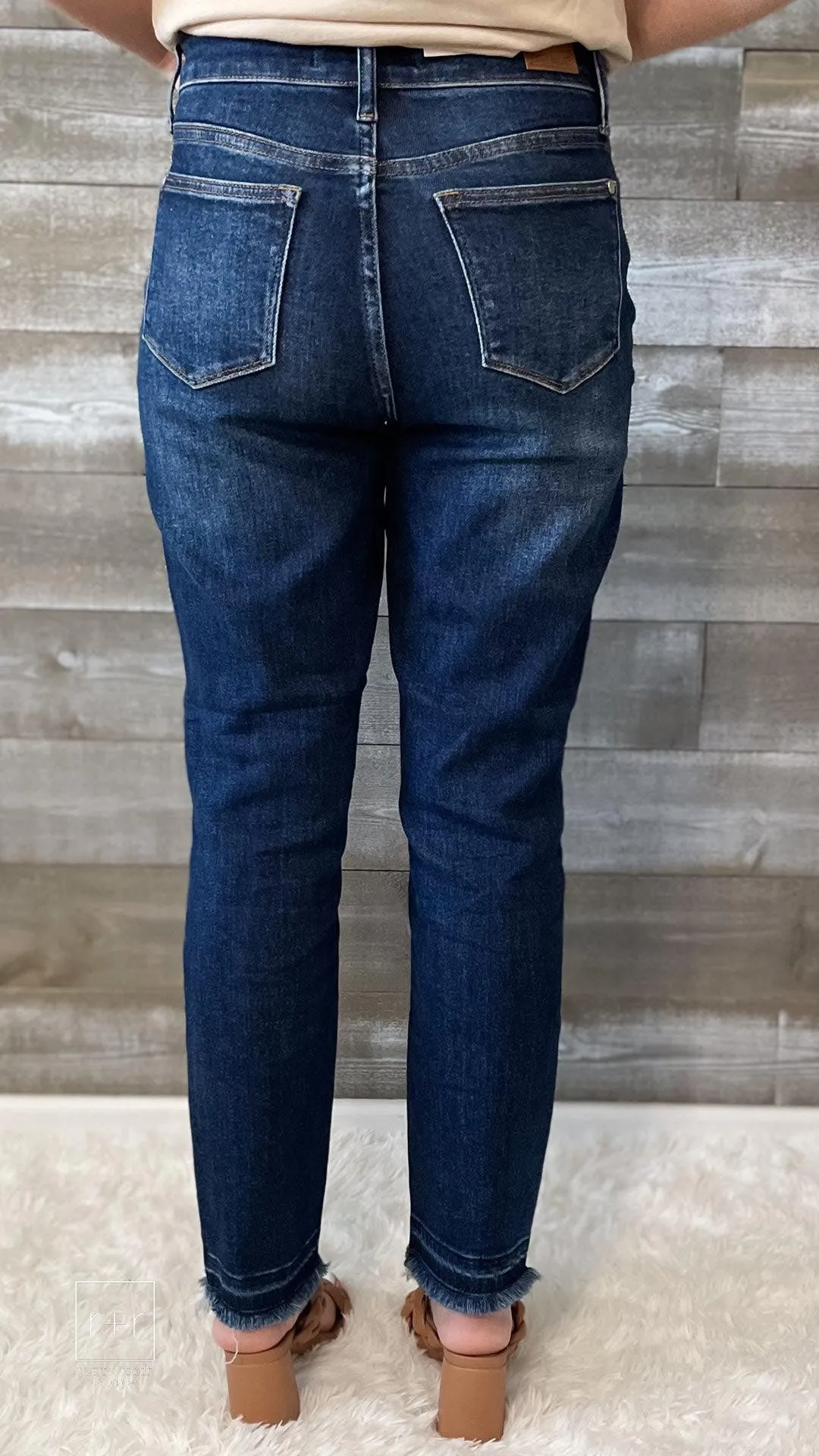 JUDY BLUE Shelley - Straight Leg Slim Fit
