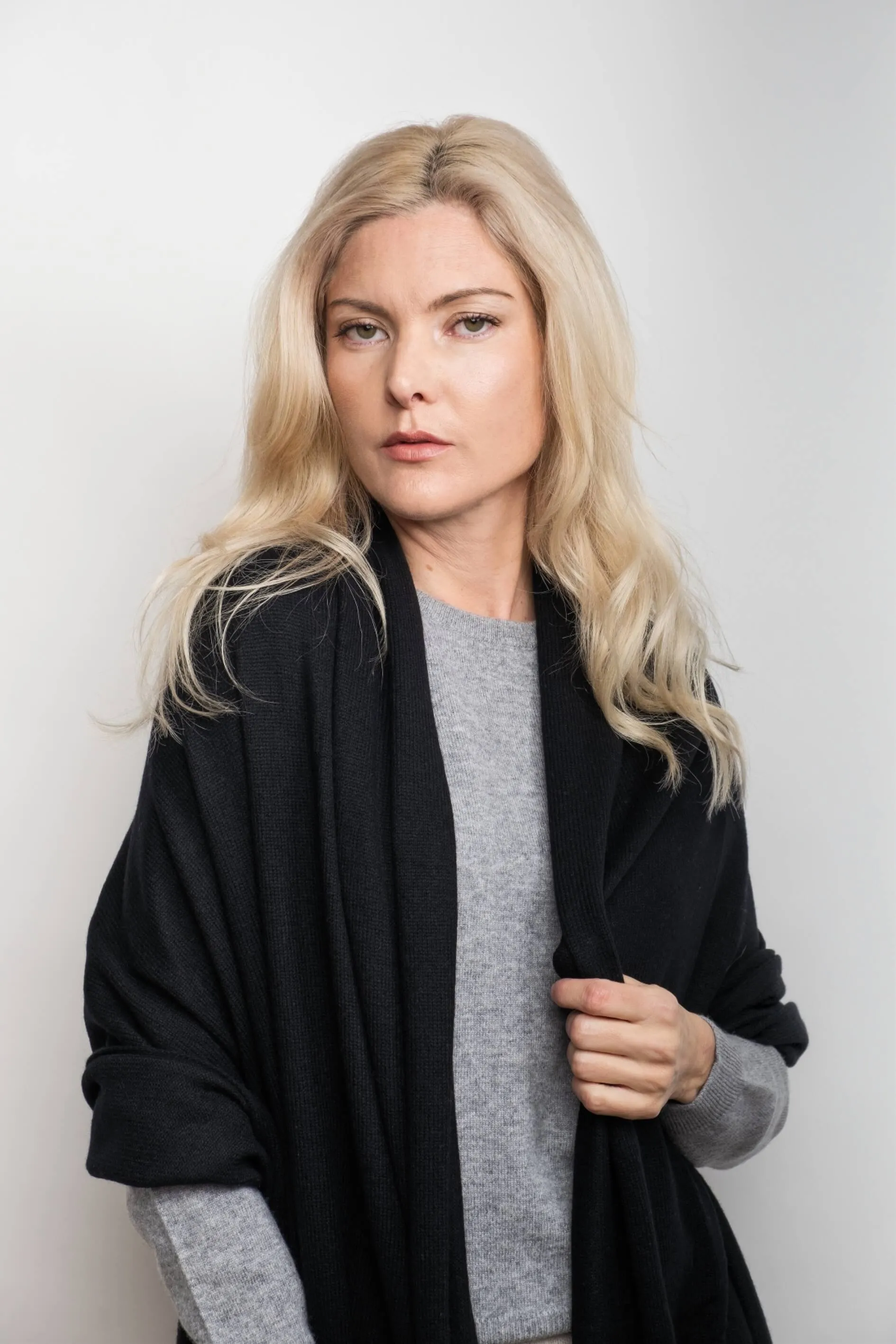 Versatile Pure Cashmere Wrap & Scarf - Black
